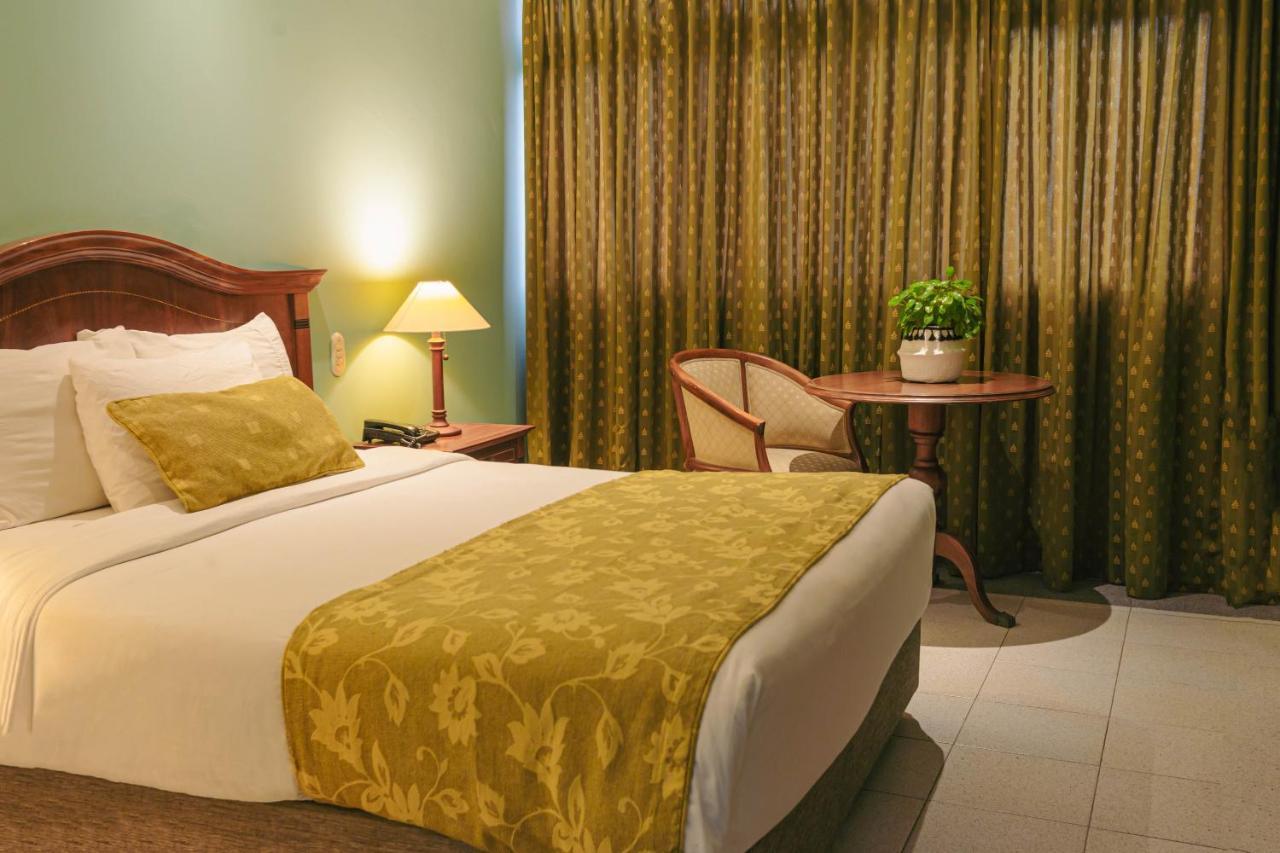 Hotel Faranda Express Puerta Del Sol Barranquilla, A Member Of Radisson Individuals Barranquilla  Kültér fotó