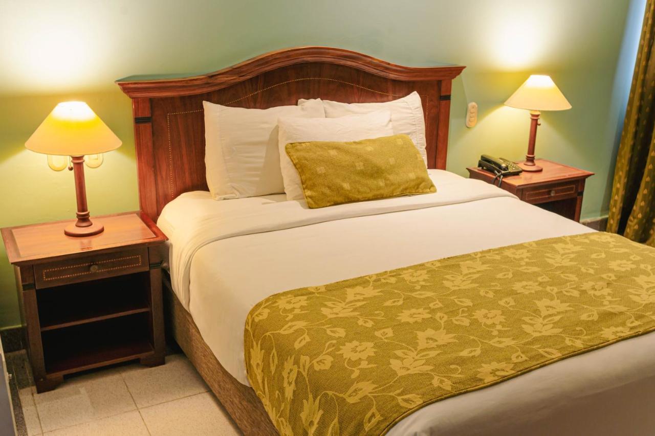 Hotel Faranda Express Puerta Del Sol Barranquilla, A Member Of Radisson Individuals Barranquilla  Kültér fotó