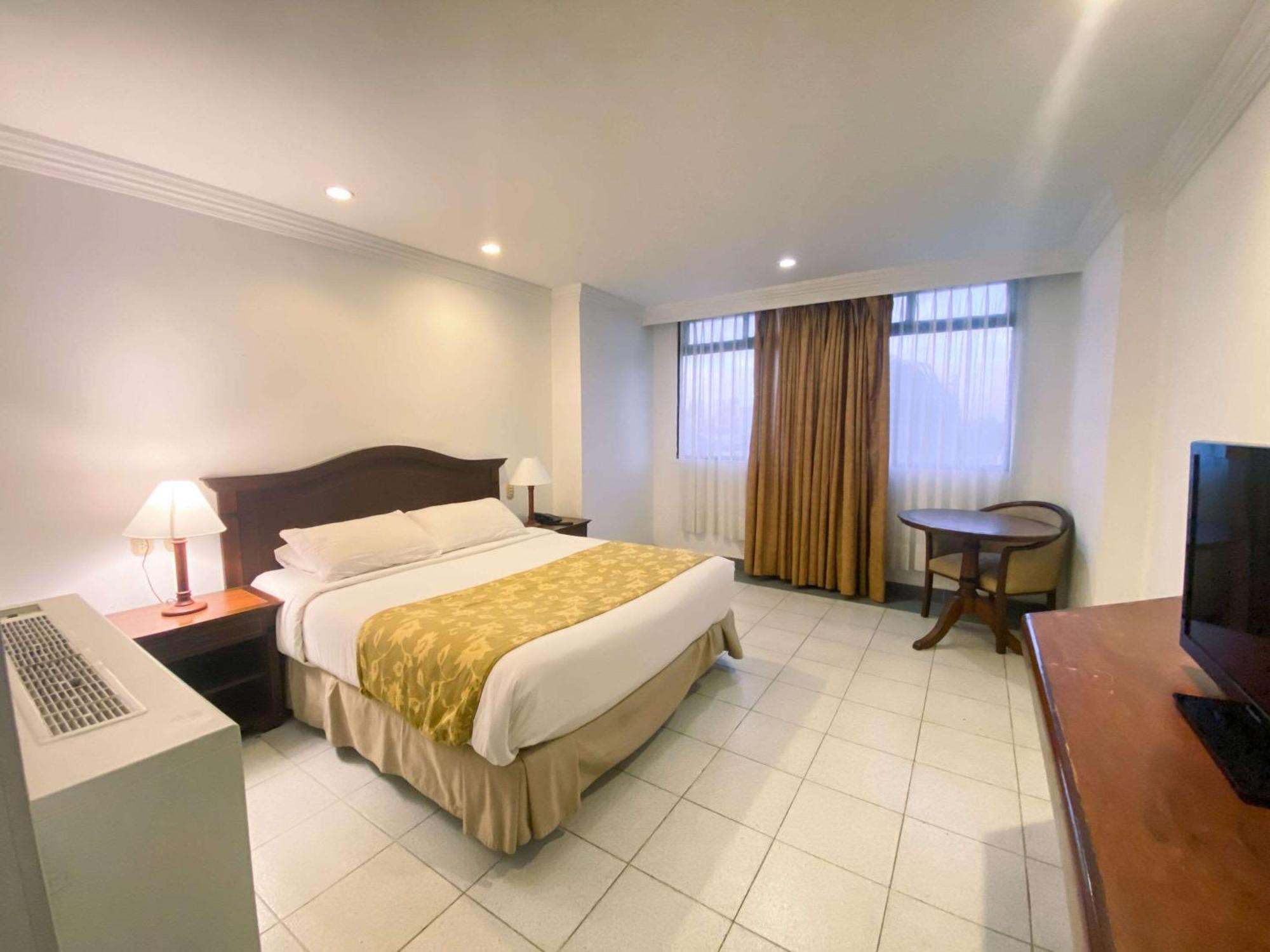 Hotel Faranda Express Puerta Del Sol Barranquilla, A Member Of Radisson Individuals Barranquilla  Kültér fotó